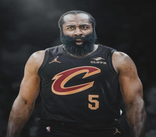 岁阿扎尔重,磅宣布退役,年辉煌职业,足彩,体彩,彩票,体育彩票,足球彩票,彩票合买,鸿发彩票